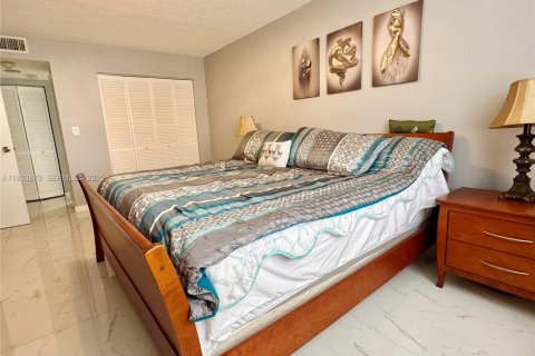 Снять в аренду кондоминиум в Санни-Айлс-Бич, Флорида 2 спальни, 100.98м2, № 1992263 - фото 15