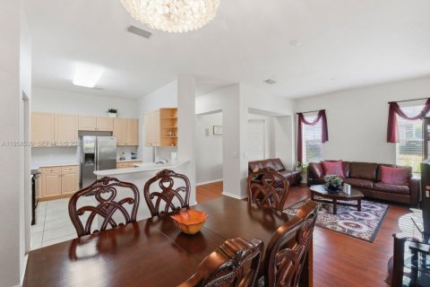 Villa ou maison à vendre à Coral Springs, Floride: 3 chambres, 142.33 m2 № 2024576 - photo 9