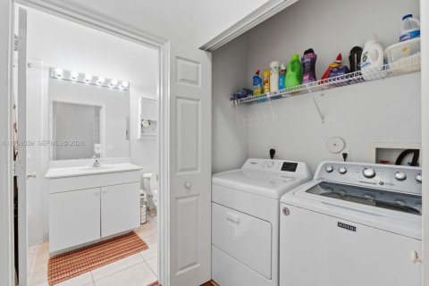 Villa ou maison à vendre à Coral Springs, Floride: 3 chambres, 142.33 m2 № 2024576 - photo 8