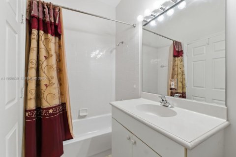 Villa ou maison à vendre à Coral Springs, Floride: 3 chambres, 142.33 m2 № 2024576 - photo 6