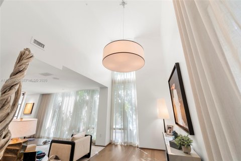 Купить таунхаус в Майами, Флорида 3 спальни, 173.73м2, № 2047965 - фото 4