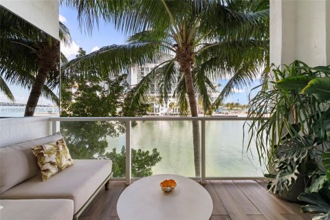 Купить таунхаус в Майами, Флорида 3 спальни, 173.73м2, № 2047965 - фото 19