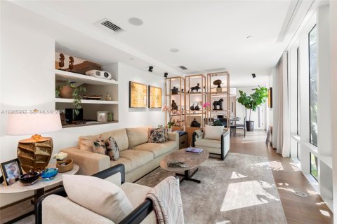 Купить таунхаус в Майами, Флорида 3 спальни, 173.73м2, № 2047965 - фото 2