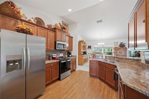 Casa en venta en Spring Hill, Florida, 4 dormitorios, 163.69 m2 № 2384406 - foto 5
