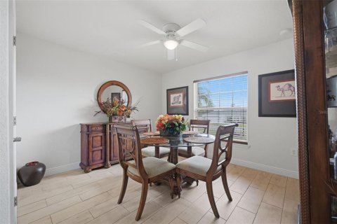 Casa en venta en Spring Hill, Florida, 4 dormitorios, 163.69 m2 № 2384406 - foto 13