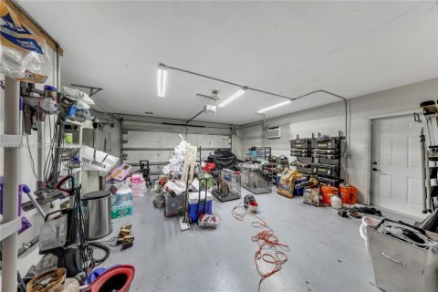 Купить виллу или дом в Пемброк-Пайнс, Флорида 4 спальни, 169.36м2, № 1995613 - фото 15