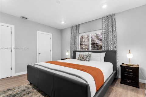 Villa ou maison à vendre à Miami Beach, Floride: 2 chambres, 82.87 m2 № 2065734 - photo 11
