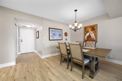 Condominio en venta en Clearwater, Florida, 2 dormitorios, 120.77 m2 № 2147994 - foto 4