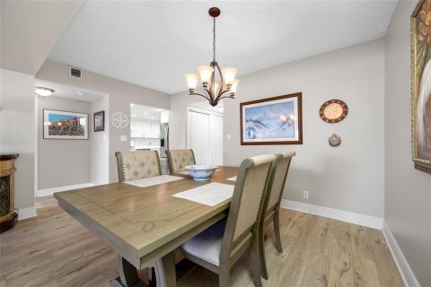 Condominio en venta en Clearwater, Florida, 2 dormitorios, 120.77 m2 № 2147994 - foto 5
