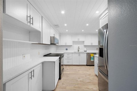Condominio en venta en Clearwater, Florida, 2 dormitorios, 120.77 m2 № 2147994 - foto 9