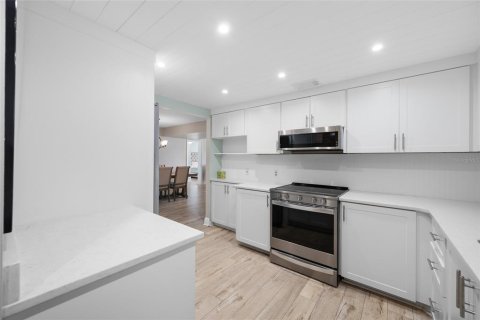 Condominio en venta en Clearwater, Florida, 2 dormitorios, 120.77 m2 № 2147994 - foto 11