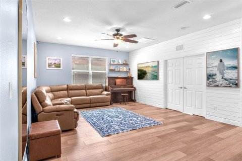 House in Riverview, Florida 4 bedrooms, 202.53 sq.m. № 1855997 - photo 3