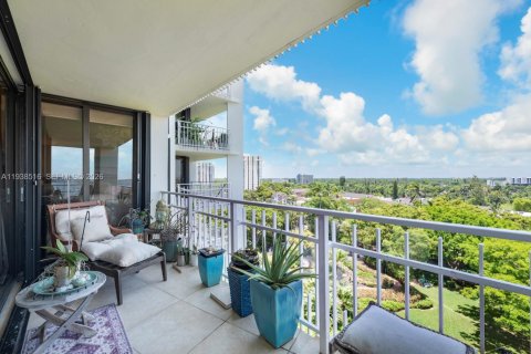 Condo in Miami, Florida, 2 bedrooms  № 1996134 - photo 15
