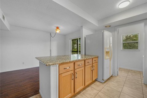 Condo in Lakeland, Florida, 2 bedrooms  № 2234641 - photo 7