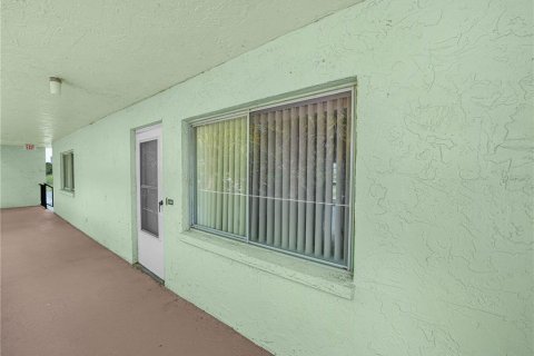 Condo in Lakeland, Florida, 2 bedrooms  № 2234641 - photo 4