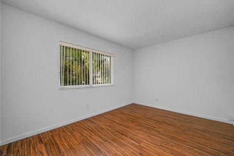Condo in Lakeland, Florida, 2 bedrooms  № 2234641 - photo 14