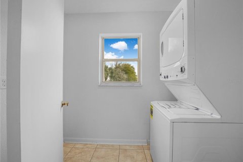Condo in Lakeland, Florida, 2 bedrooms  № 2234641 - photo 8