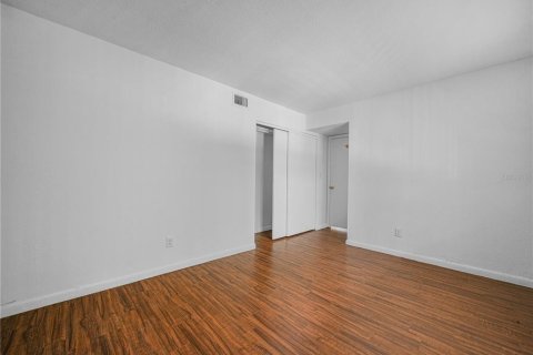 Condo in Lakeland, Florida, 2 bedrooms  № 2234641 - photo 15