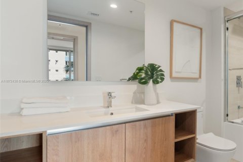 Villa ou maison à louer à Bay Harbor Islands, Floride: 2 chambres, 135.64 m2 № 1921882 - photo 23