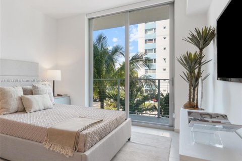 Villa ou maison à louer à Bay Harbor Islands, Floride: 2 chambres, 135.64 m2 № 1921882 - photo 4