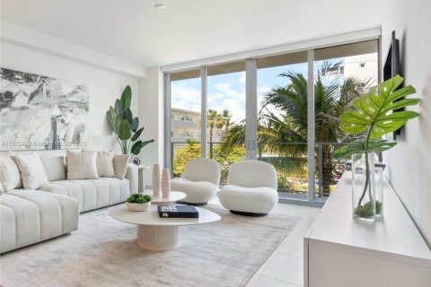 Villa ou maison à louer à Bay Harbor Islands, Floride: 2 chambres, 135.64 m2 № 1921882 - photo 26