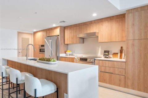 Villa ou maison à louer à Bay Harbor Islands, Floride: 2 chambres, 135.64 m2 № 1921882 - photo 9