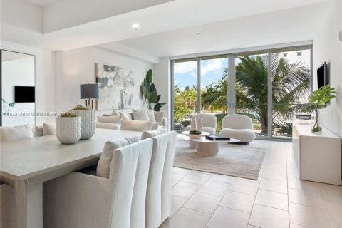 Villa ou maison à louer à Bay Harbor Islands, Floride: 2 chambres, 135.64 m2 № 1921882 - photo 14