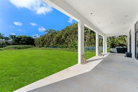 Villa ou maison à vendre à Miami, Floride: 5 chambres, 370.96 m2 № 1978829 - photo 22