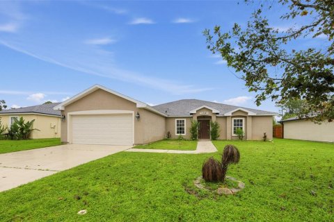Villa ou maison à Palm Coast, Floride 4 chambres, 239.69 m2 № 2408492