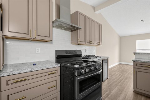Villa ou maison à vendre à Palm Coast, Floride: 4 chambres, 239.69 m2 № 2408492 - photo 10