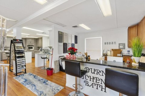 Immobilier commercial à louer à Oxford, Floride № 1722477 - photo 6
