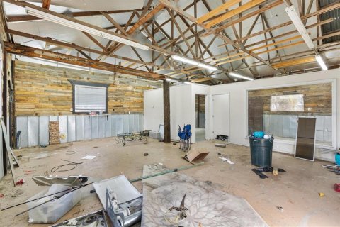 Immobilier commercial à louer à Oxford, Floride № 1722477 - photo 8