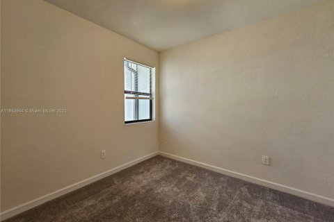 Adosado en venta en Homestead, Florida, 3 dormitorios, 129.41 m2 № 1962708 - foto 19