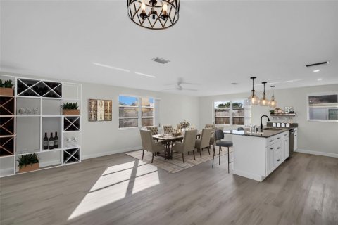 House in New Port Richey, Florida 2 bedrooms, 139.73 sq.m. № 1559576 - photo 28