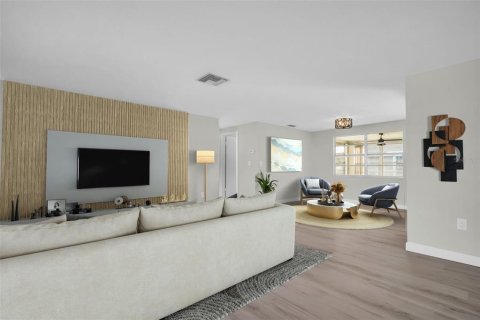 House in New Port Richey, Florida 2 bedrooms, 139.73 sq.m. № 1559576 - photo 20