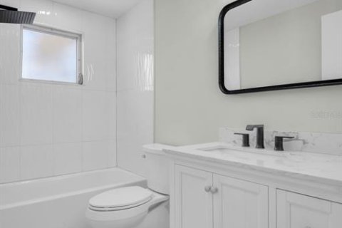 House in New Port Richey, Florida 2 bedrooms, 139.73 sq.m. № 1559576 - photo 10