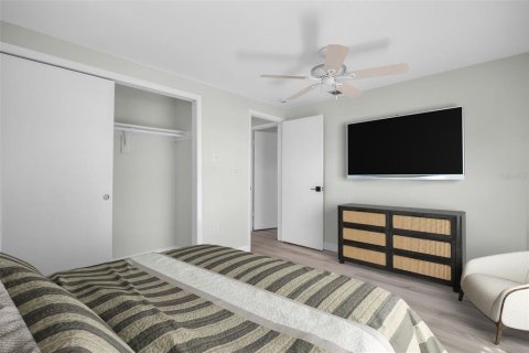 House in New Port Richey, Florida 2 bedrooms, 139.73 sq.m. № 1559576 - photo 13