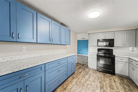 Villa ou maison à vendre à Port Richey, Floride: 3 chambres, 134.52 m2 № 2148759 - photo 8