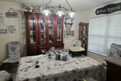 Купить виллу или дом в Норт-Порт, Флорида 9 комнат, 208.1м2, № 2120946 - фото 12
