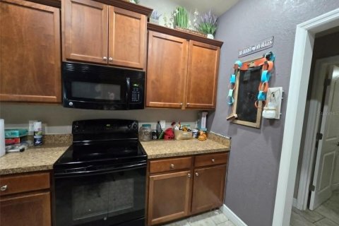 Купить виллу или дом в Норт-Порт, Флорида 9 комнат, 208.1м2, № 2120946 - фото 13