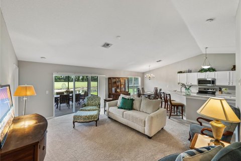 Casa en alquiler en San Antonio, Florida, 2 dormitorios, 118.08 m2 № 1906383 - foto 6