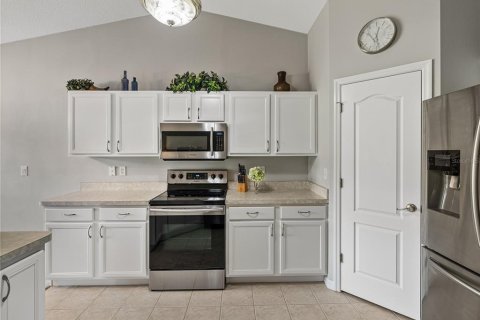 Casa en alquiler en San Antonio, Florida, 2 dormitorios, 118.08 m2 № 1906383 - foto 19