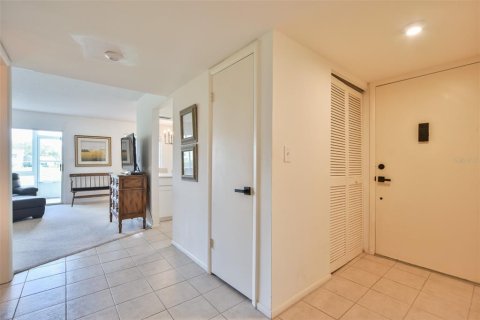 Condo in Ocala, Florida, 2 bedrooms  № 2214379 - photo 6