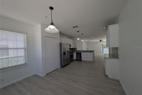 Touwnhouse à vendre à Orlando, Floride: 3 chambres, 156.63 m2 № 2354219 - photo 12