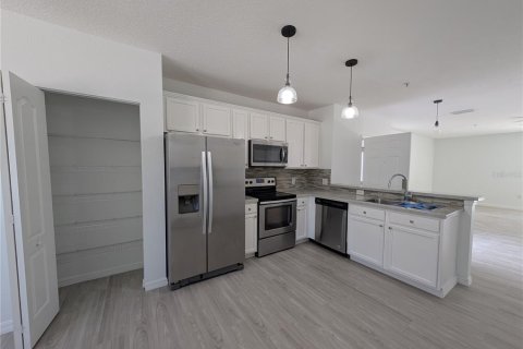 Touwnhouse à vendre à Orlando, Floride: 3 chambres, 156.63 m2 № 2354219 - photo 10