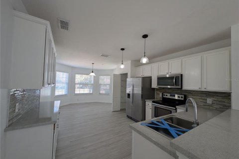 Touwnhouse à vendre à Orlando, Floride: 3 chambres, 156.63 m2 № 2354219 - photo 9