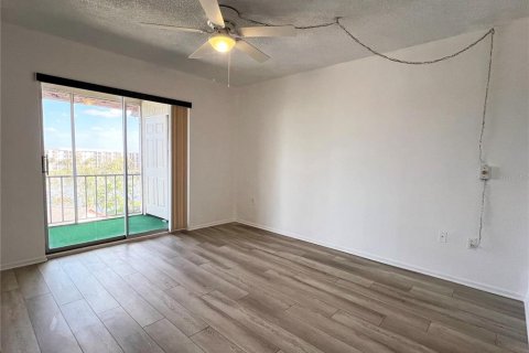 Condominio en venta en Bradenton, Florida, 2 dormitorios, 84.73 m2 № 1445056 - foto 16