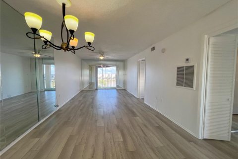 Condominio en venta en Bradenton, Florida, 2 dormitorios, 84.73 m2 № 1445056 - foto 7