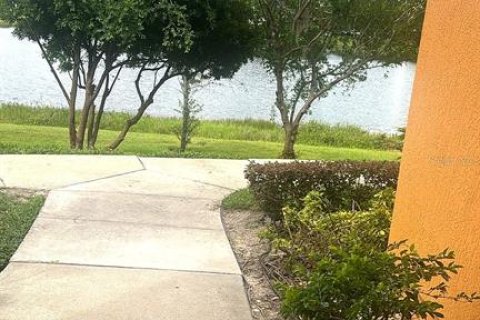 Condo in Orlando, Florida, 3 bedrooms  № 2204349 - photo 3