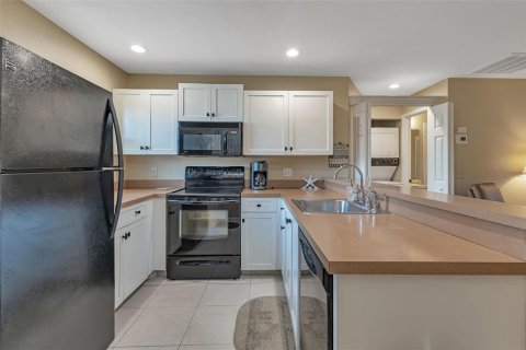 Купить кондоминиум в Пунта-Горда, Флорида 5 комнат, 79.9м2, № 1512486 - фото 4